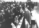 Hodočašće Zagrebačke Nadbiskupije u Godini Vjere u Rim, 1967.;
prof. Lopašića pričešćuje kardinal Franjo Šeper.