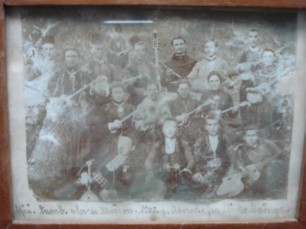 Mixed tamburitza orchestra , 1908, from Kresevo, BiH (photo from the Kresevo Franciscan monastery)