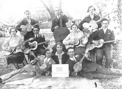 Tamburitza orchestra in Virovitica, 1919 (Zivjela sloga)