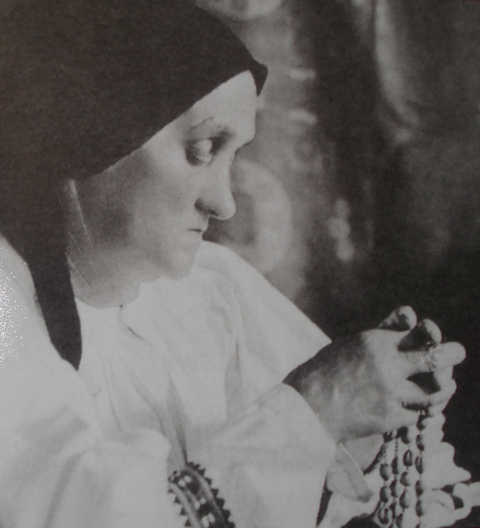 Mother of Alojzije Stepinac in prayer
